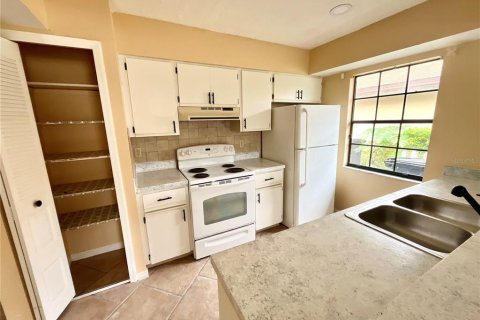 Apartamento en alquiler en Altamonte Springs, Florida, 2 dormitorios, 100.06 m2 № 2284418 - foto 8