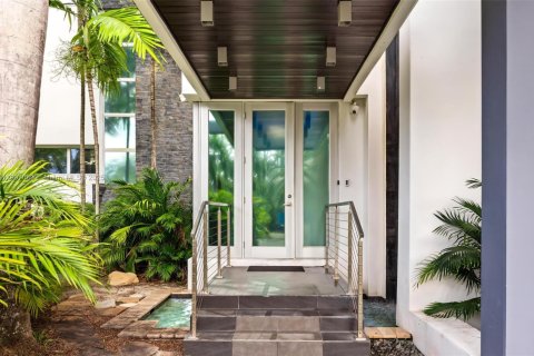 House in Fort Lauderdale, Florida 7 bedrooms, 712.93 sq.m. № 2012667 - photo 8