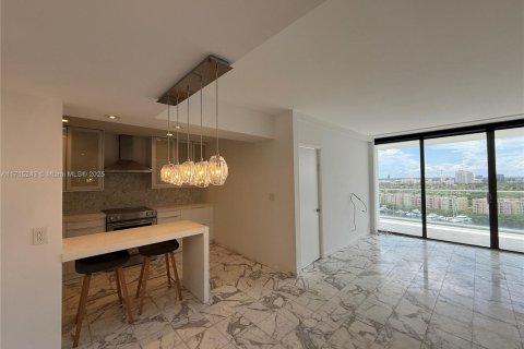 Снять в аренду кондоминиум в Авентура, Флорида 2 спальни, 100.06м2, № 1962976 - фото 3