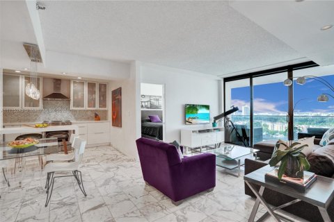 Снять в аренду кондоминиум в Авентура, Флорида 2 спальни, 100.06м2, № 1962976 - фото 7