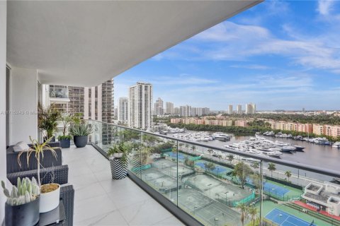 Снять в аренду кондоминиум в Авентура, Флорида 2 спальни, 100.06м2, № 1962976 - фото 25