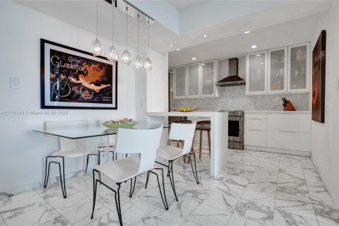 Снять в аренду кондоминиум в Авентура, Флорида 2 спальни, 100.06м2, № 1962976 - фото 10