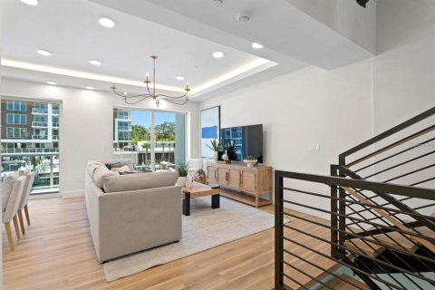Купить таунхаус в Клируотер, Флорида 5 комнат, 308.71м2, № 2107181 - фото 13