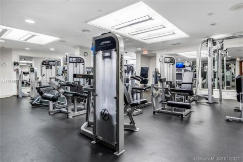 Condo in Key Biscayne, Florida, 2 bedrooms  № 1811306 - photo 4