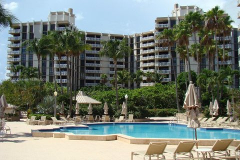 Condo in Key Biscayne, Florida, 2 bedrooms  № 1811306 - photo 2