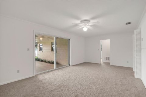Casa en venta en Orlando, Florida, 3 dormitorios, 171.4 m2 № 1837592 - foto 15