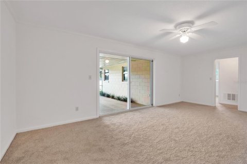 Casa en venta en Orlando, Florida, 3 dormitorios, 171.4 m2 № 1837592 - foto 19