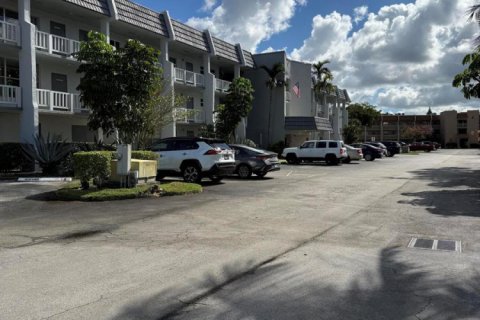Condo in Margate, Florida, 1 bedroom № 2250118