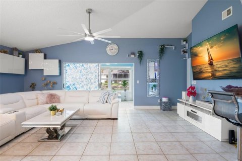 Купить кондоминиум в Сан-Сити-Центр, Флорида 8 комнат, 144.56м2, № 1912657 - фото 7