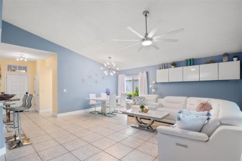 Купить кондоминиум в Сан-Сити-Центр, Флорида 8 комнат, 144.56м2, № 1912657 - фото 9