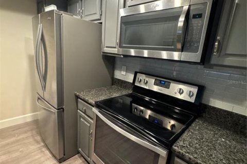 Copropriété à louer à Clearwater, Floride: 1 chambre, 71.07 m2 № 2308612 - photo 12