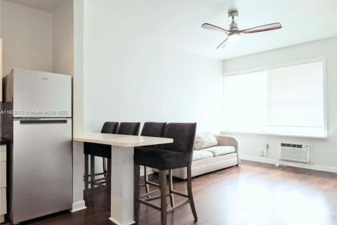 Снять в аренду кондоминиум в Майами-Бич, Флорида 1 спальня, 39.95м2, № 1898152 - фото 7