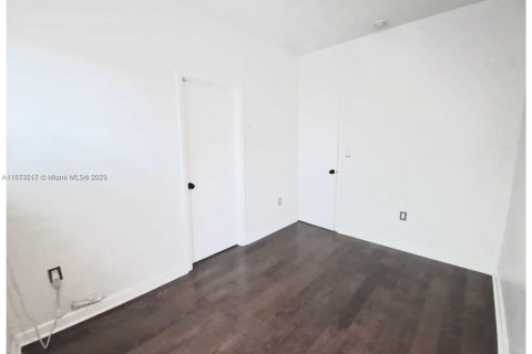 Снять в аренду кондоминиум в Майами-Бич, Флорида 1 спальня, 39.95м2, № 1898152 - фото 13