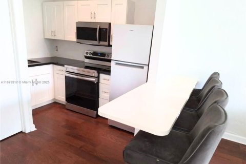 Снять в аренду кондоминиум в Майами-Бич, Флорида 1 спальня, 39.95м2, № 1898152 - фото 8