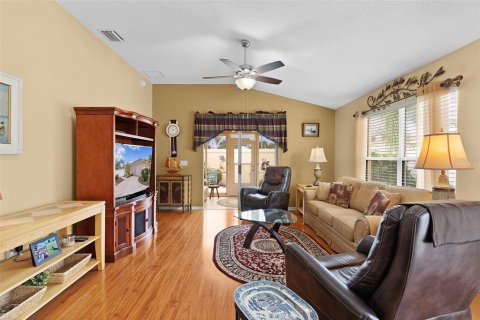 House in The Villages, Florida 3 bedrooms, 130.62 sq.m. № 1911014 - photo 13