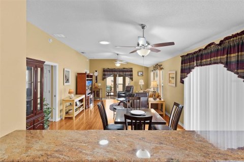 House in The Villages, Florida 3 bedrooms, 130.62 sq.m. № 1911014 - photo 9