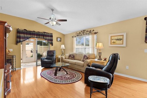 House in The Villages, Florida 3 bedrooms, 130.62 sq.m. № 1911014 - photo 14