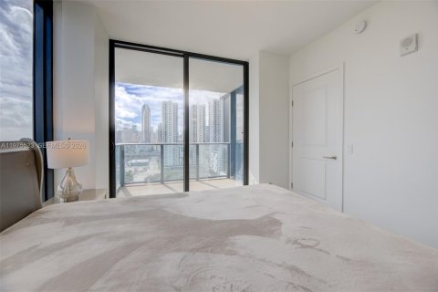 Condominio en alquiler en Miami, Florida, 2 dormitorios, 96.62 m2 № 2040140 - foto 15
