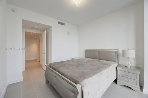 Condominio en alquiler en Miami, Florida, 2 dormitorios, 96.62 m2 № 2040140 - foto 20