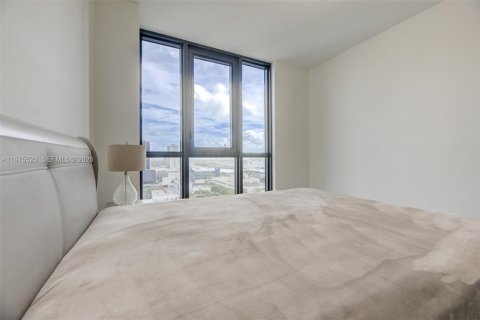 Condominio en alquiler en Miami, Florida, 2 dormitorios, 96.62 m2 № 2040140 - foto 21
