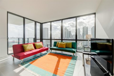 Condominio en alquiler en Miami, Florida, 2 dormitorios, 96.62 m2 № 2040140 - foto 6