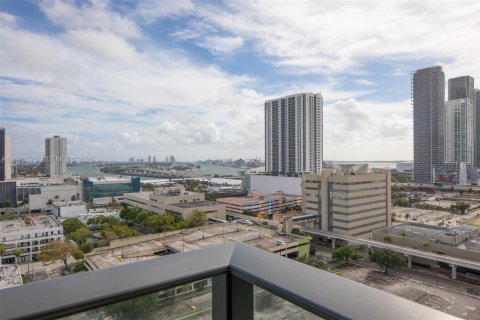 Condominio en alquiler en Miami, Florida, 2 dormitorios, 96.62 m2 № 2040140 - foto 26
