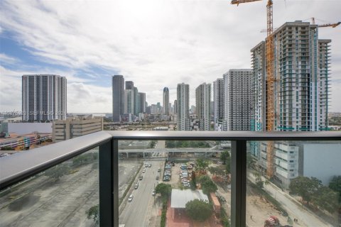 Condominio en alquiler en Miami, Florida, 2 dormitorios, 96.62 m2 № 2040140 - foto 25