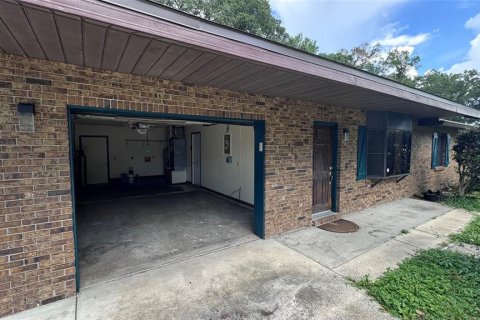 House in Ocala, Florida 3 bedrooms, 124.86 sq.m. № 2199112 - photo 3