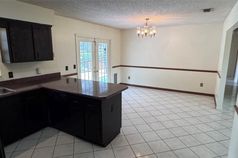 House in Ocala, Florida 3 bedrooms, 124.86 sq.m. № 2199112 - photo 16