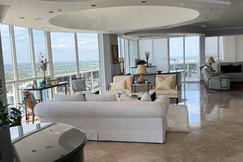 Condo in Fort Lauderdale, Florida, 5 bedrooms  № 2189664 - photo 17