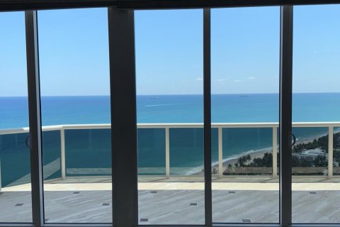 Condo in Fort Lauderdale, Florida, 5 bedrooms  № 2189664 - photo 8