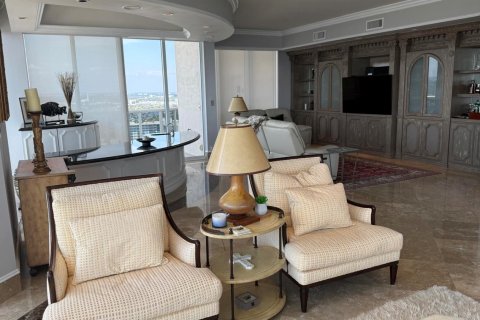 Condo in Fort Lauderdale, Florida, 5 bedrooms  № 2189664 - photo 2