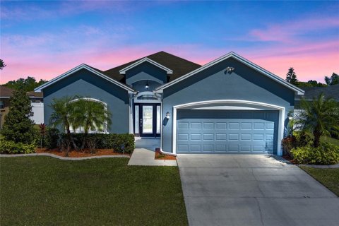 House in Lakeland, Florida 3 bedrooms, 155.52 sq.m. № 1583658 - photo 1