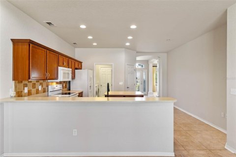 House in Lakeland, Florida 3 bedrooms, 155.52 sq.m. № 1583658 - photo 24
