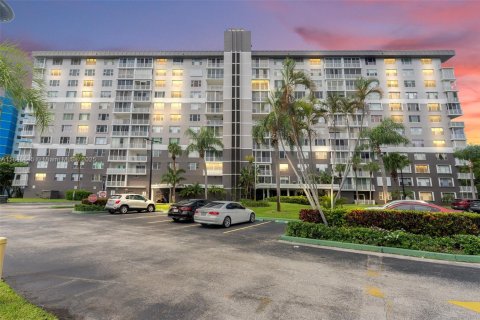 Copropriété à vendre à Hollywood, Floride: 1 chambre, 78.41 m2 № 1842782 - photo 5