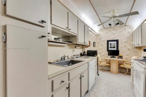Copropriété à vendre à Hollywood, Floride: 1 chambre, 78.41 m2 № 1842782 - photo 10