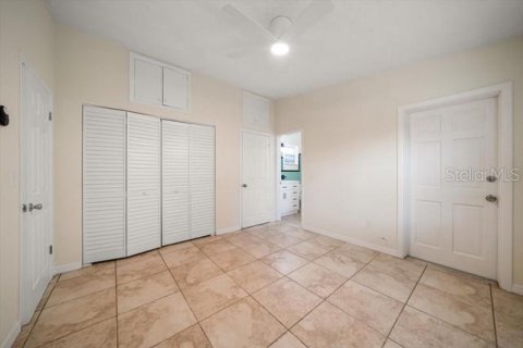 Commercial property in Clearwater, Florida 3 bedrooms, 150.87 sq.m. № 2216034 - photo 8