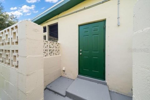 Commercial property in Clearwater, Florida 3 bedrooms, 150.87 sq.m. № 2216034 - photo 14