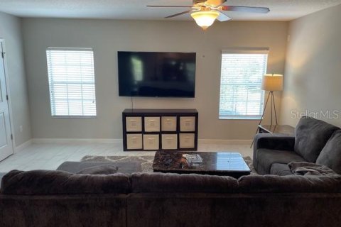 Townhouse in Tampa, Florida 3 bedrooms, 206.8 sq.m. № 1810906 - photo 5