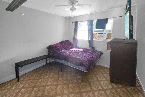 Propiedad comercial en venta en St. Lucie, Florida, 153.29 m2 № 2247105 - foto 9
