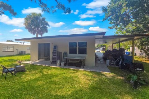 Propiedad comercial en venta en St. Lucie, Florida, 153.29 m2 № 2247105 - foto 11