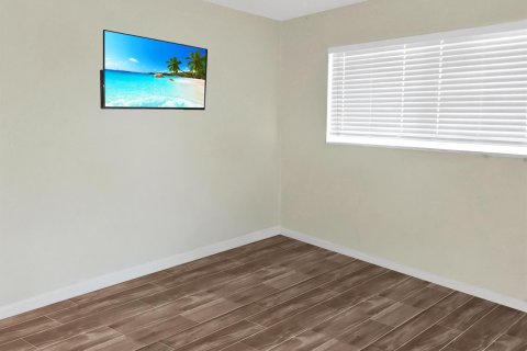 Propiedad comercial en venta en St. Lucie, Florida, 153.29 m2 № 2247105 - foto 10