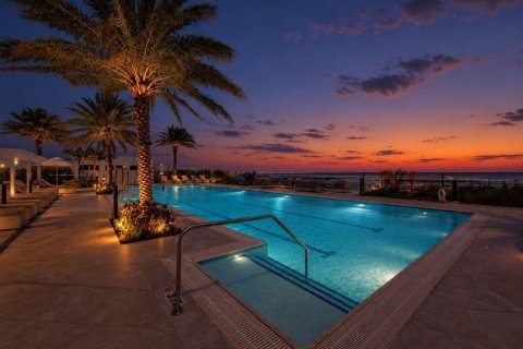 Condo in Lake Park, Florida, 2 bedrooms № 2180447 - photo 4