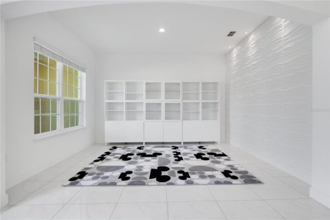 House in Windermere, Florida 6 bedrooms, 401.24 sq.m. № 1524606 - photo 5