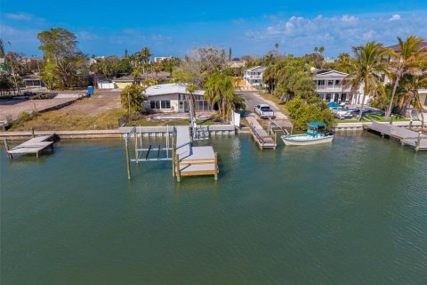Villa ou maison à vendre à Indian Rocks Beach, Floride: 3 chambres, 146.79 m2 № 2123901 - photo 26