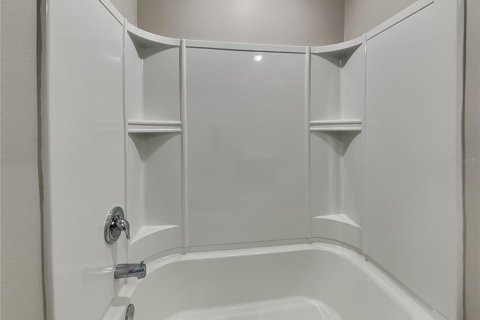 Villa ou maison à louer à Winter Haven, Floride: 3 chambres, 155.89 m2 № 2117782 - photo 14