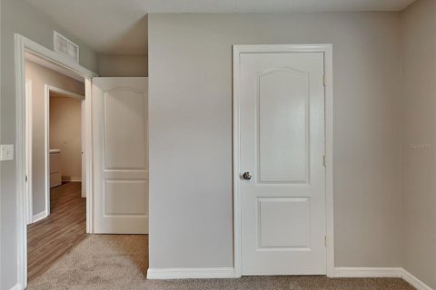 Villa ou maison à louer à Winter Haven, Floride: 3 chambres, 155.89 m2 № 2117782 - photo 11
