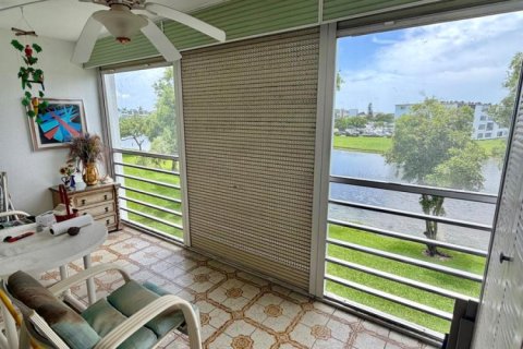 Condo in Boca Raton, Florida, 2 bedrooms  № 2392147 - photo 3
