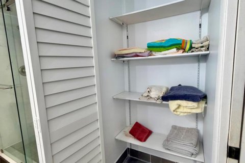 Condo in Boca Raton, Florida, 2 bedrooms  № 2392147 - photo 8