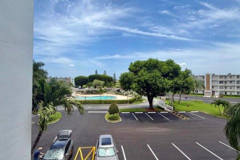 Condo in Boca Raton, Florida, 2 bedrooms  № 2392147 - photo 19
